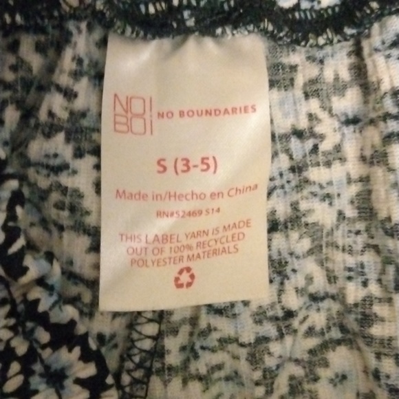 🖤💙2 PAIR SOFT FLORAL PRINT RUFFLED SHORTS🖤💙 - Picture 4 of 7